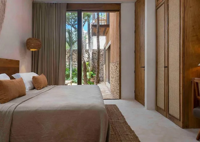 Stylish 3br With Rooftop Plunge Pool, La Veleta