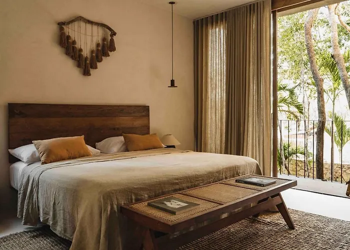 Stylish 3br With Rooftop Plunge Pool, La Veleta