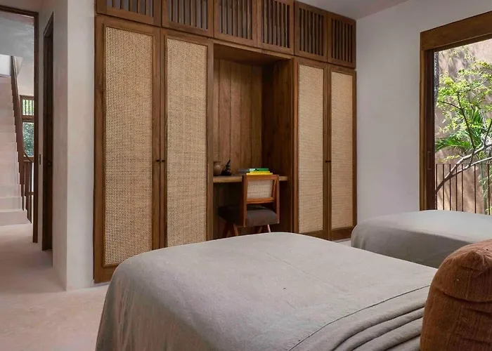 Stylish 3br With Rooftop Plunge Pool, La Veleta Tulum