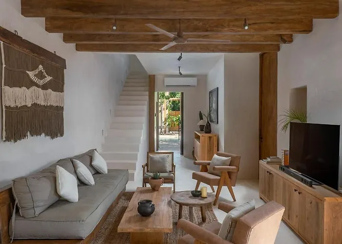 Stylish 3br With Rooftop Plunge Pool, La Veleta Tulum